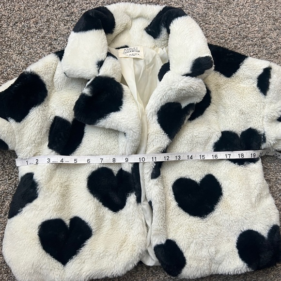 Ashley By 26 International Romantic Faux Fur Black and White Heart Teddy Jacket - Picture 6 of 8
